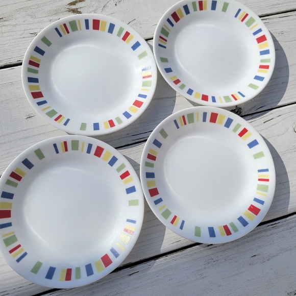 Corelle Other - Corelle by Corning Memphis Pattern 4 Bread & Butter Plates Color Block Retired